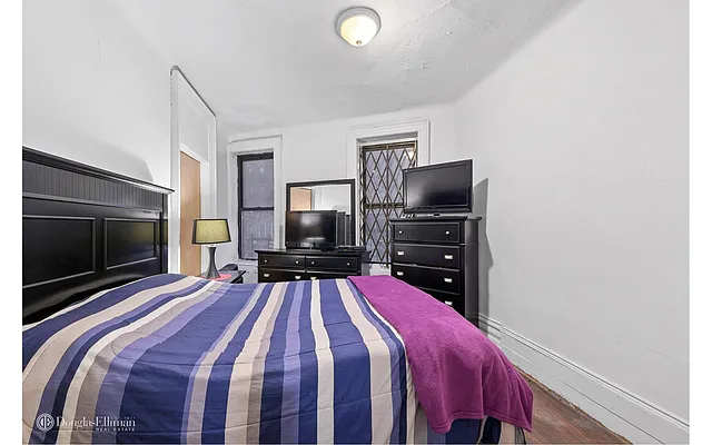 Sold by Douglas Elliman | media 13