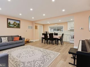 47 Plumbridge Dr, Levittown, PA 19056