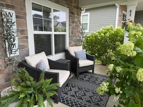 6511 Trails Edge Ct #16, Deforest, WI 53532