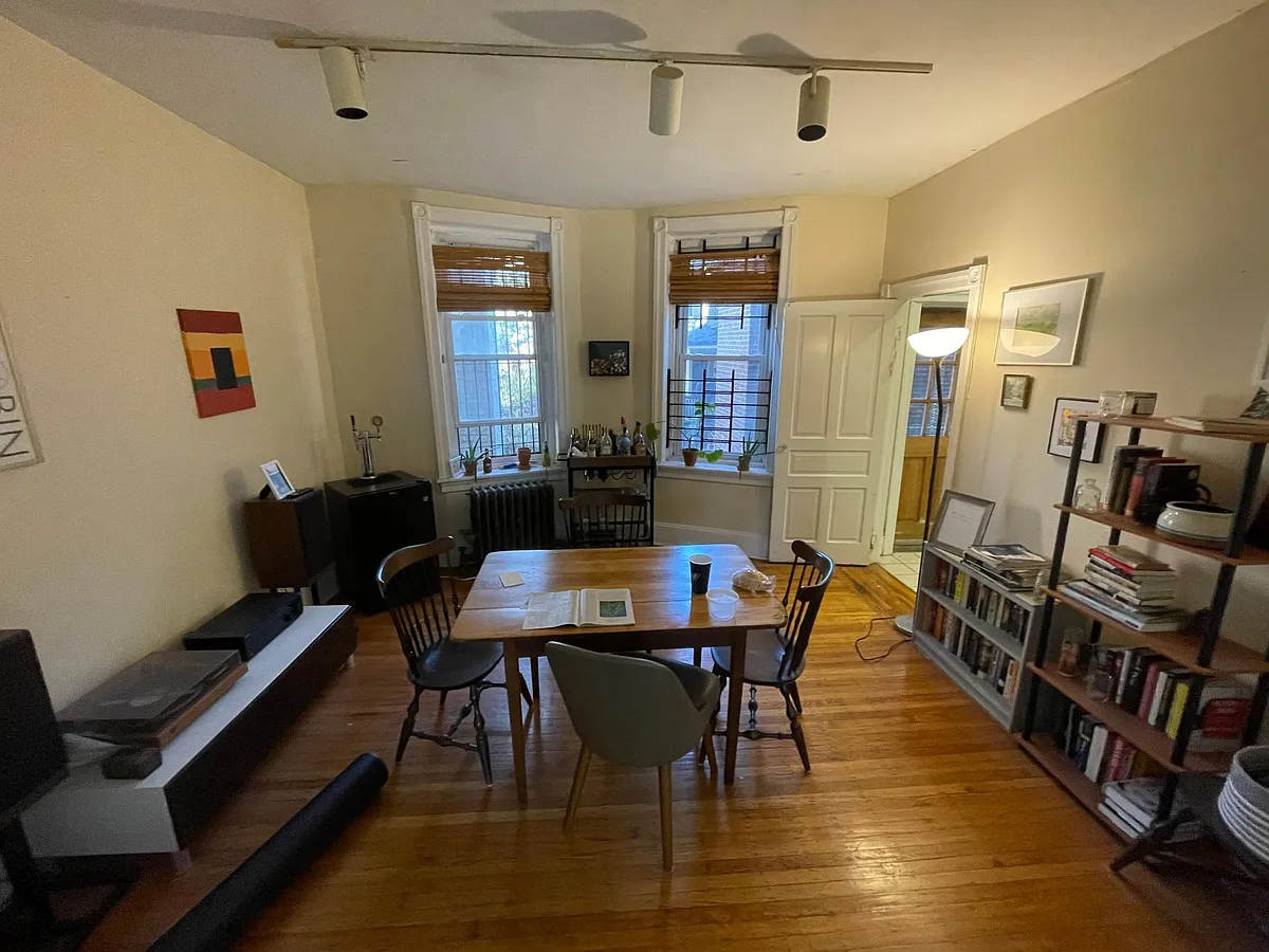 Building Photo - 4730 Warrington Ave #1