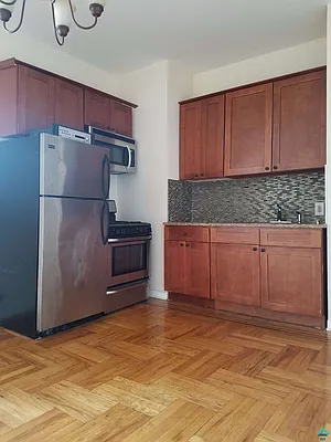 Rented by EXR | media 22