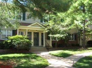 1407 Bluebird Ter, Brentwood, MO 63144