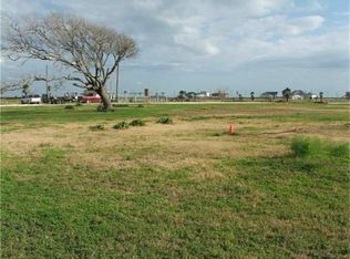 660 Highway 87, Crystal Beach, TX 77650