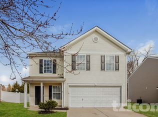 1810 Long Paw Ln, Charlotte, NC 28214