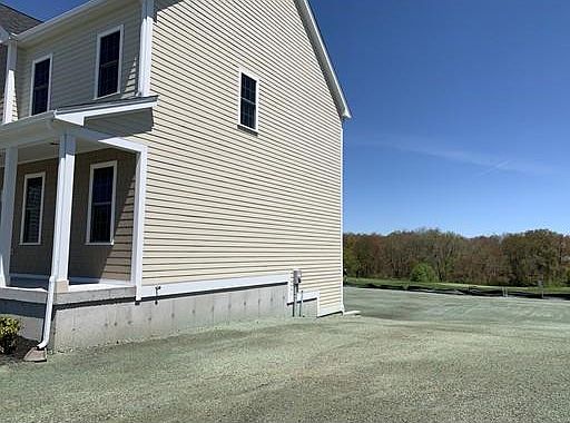 3rd image of 97 Magill Dr
