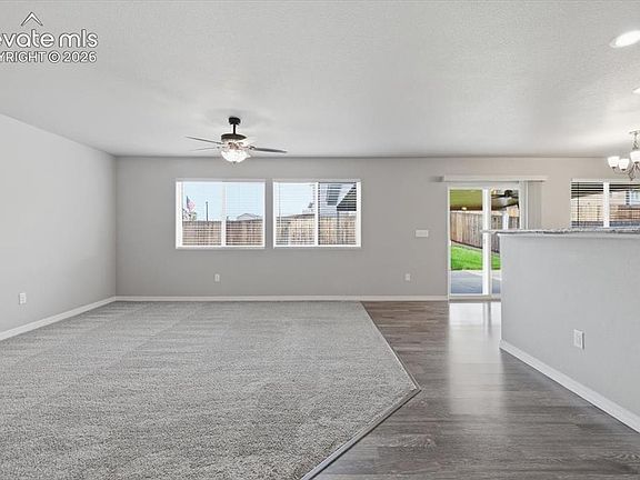 3rd image of 10958 Avena Rd