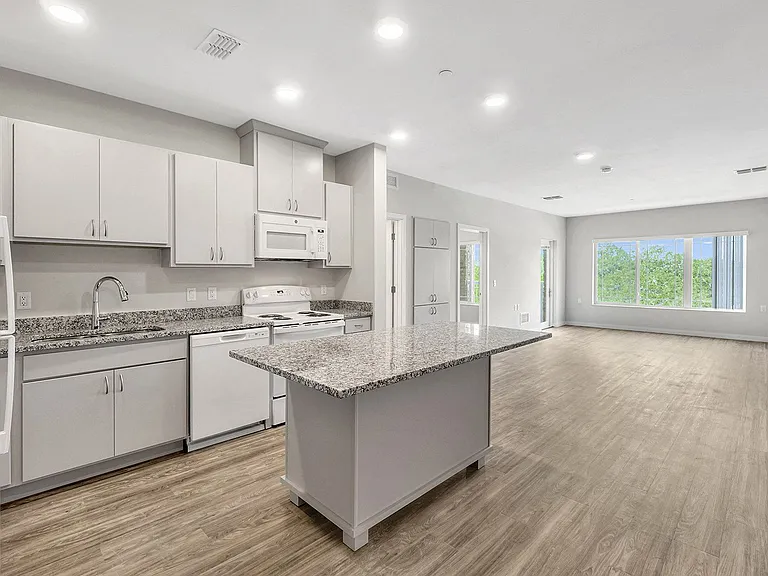 The Reef at Riviera 62+ Apartments — Photo 59