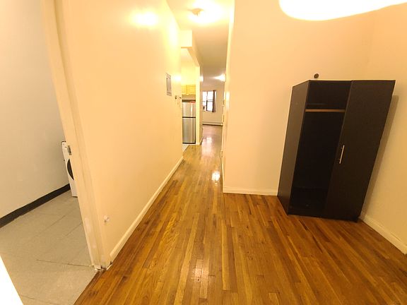 2nd image of 636 Franklin Ave #1F