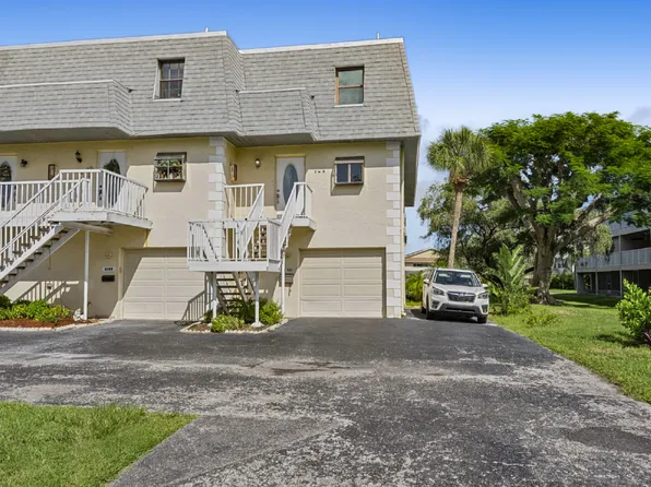 275 Capri Cir N #105, Treasure Island, FL 33706