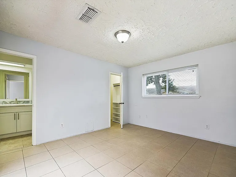 6407 S Briar Bayou Dr — Photo 7