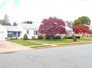 67 Crothers Ave, Cranston, RI 02910