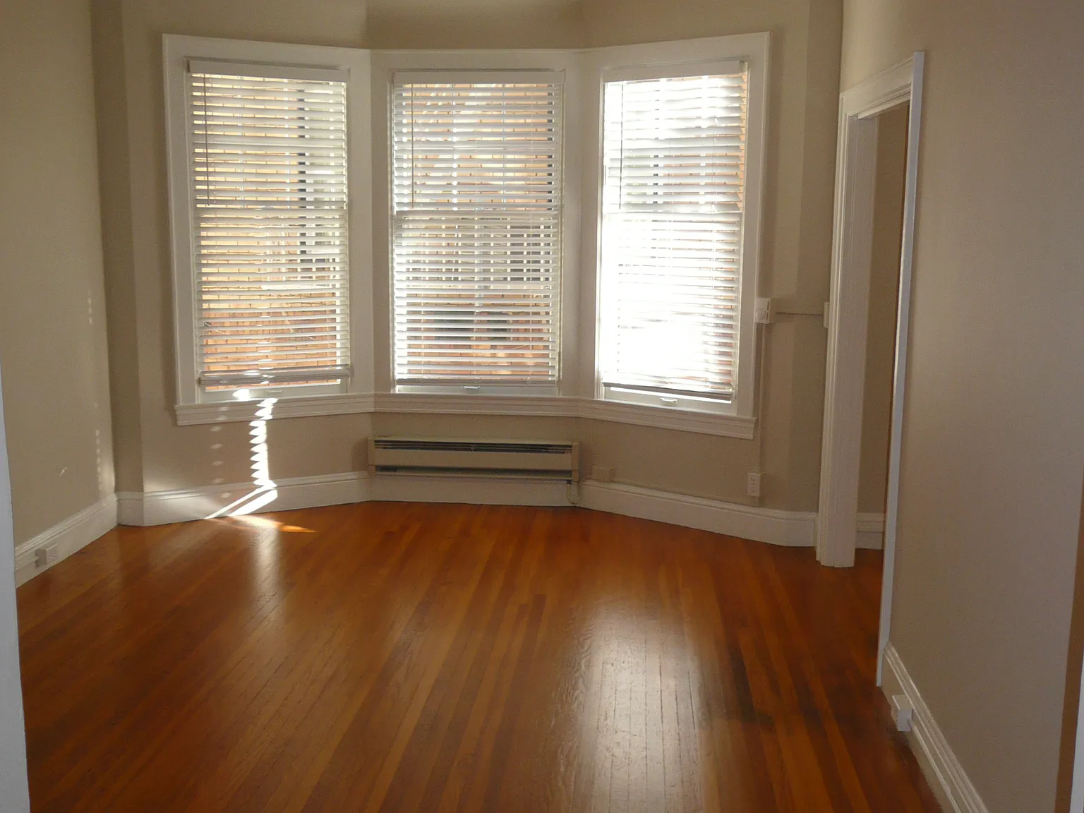 Studio, 475 sqft, $3,875 — Photo 3