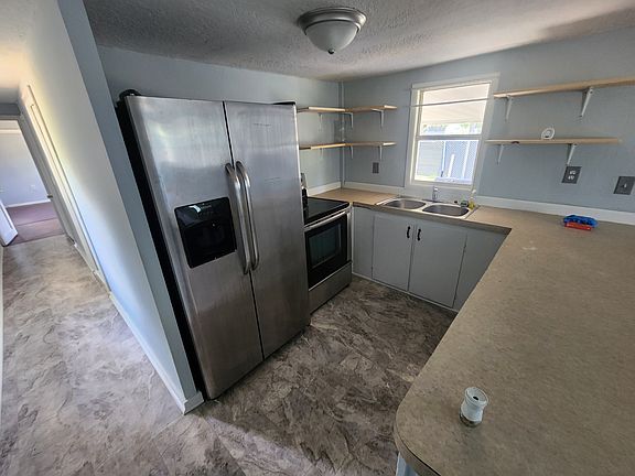 3rd image of 12440 Elnora Dr