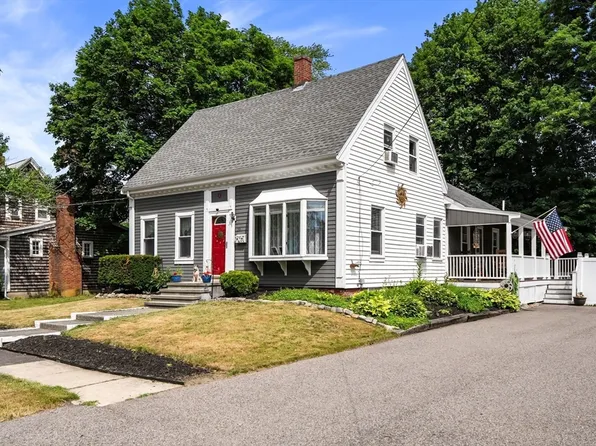 39 Gold St, Whitman, MA 02382