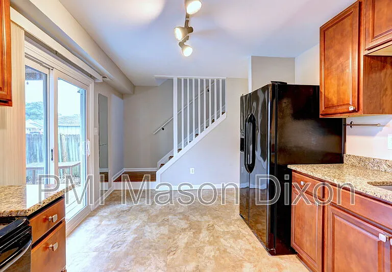 1651 Elkridge Dr — Photo 12
