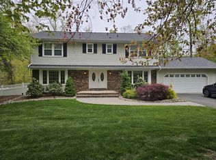 79 S Powder Mill Rd, Morris Plains, NJ 07950
