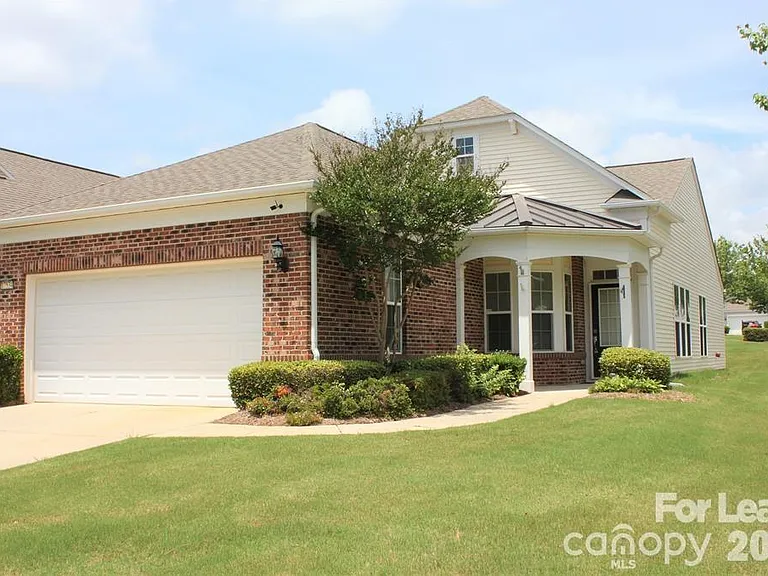 17534 Hawks View Dr — Photo 1