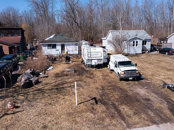 5th image of 2766 Ireton St