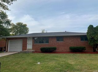 109 E Airwood Dr, East Alton, IL