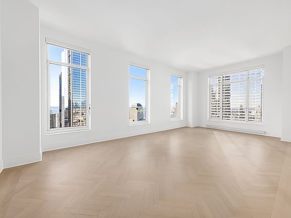 3rd image of 30 Park Pl APT 55D