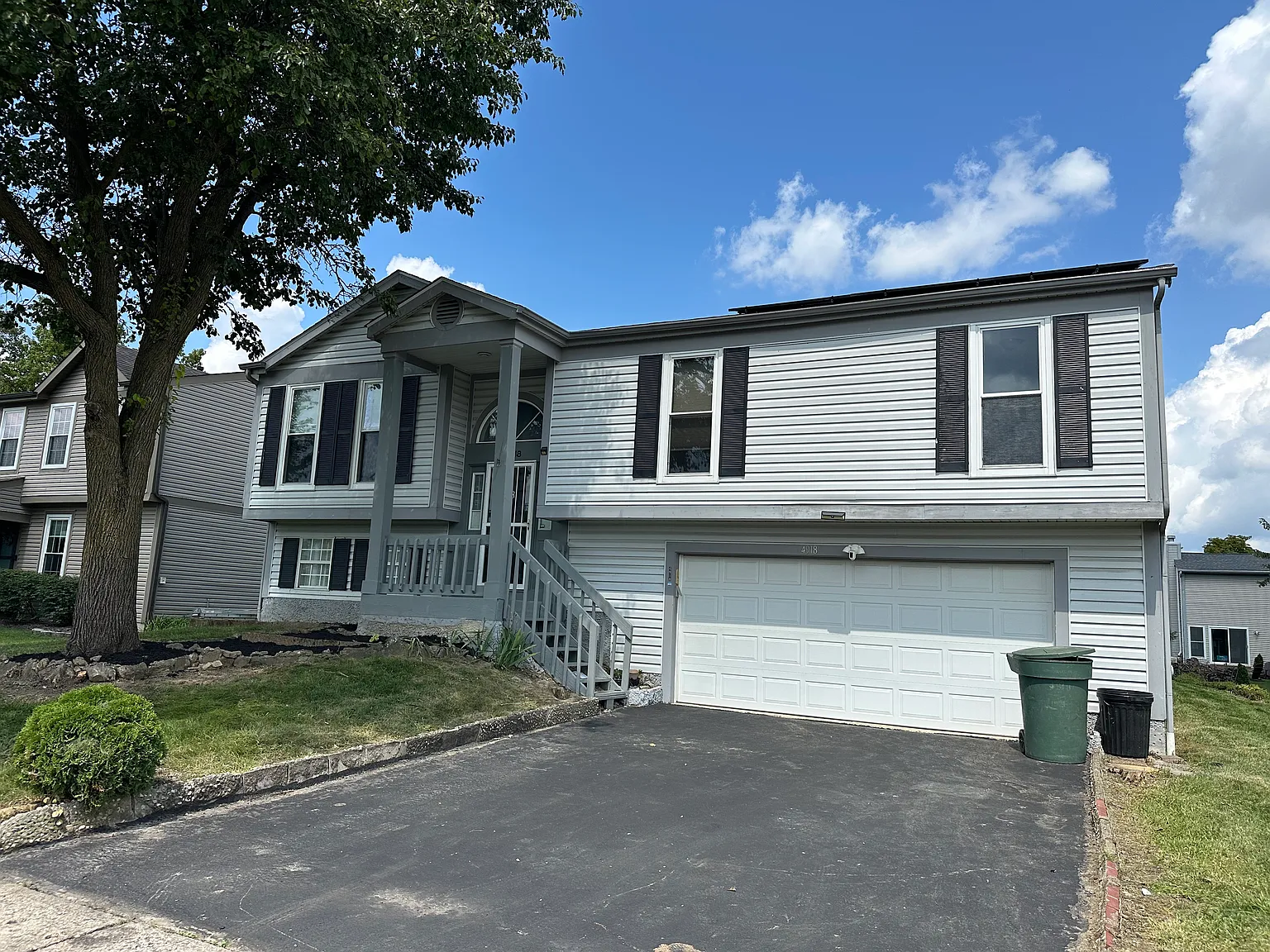 3 bed, 2.5 bath, 1624 sqft, $2,300 — Photo 2