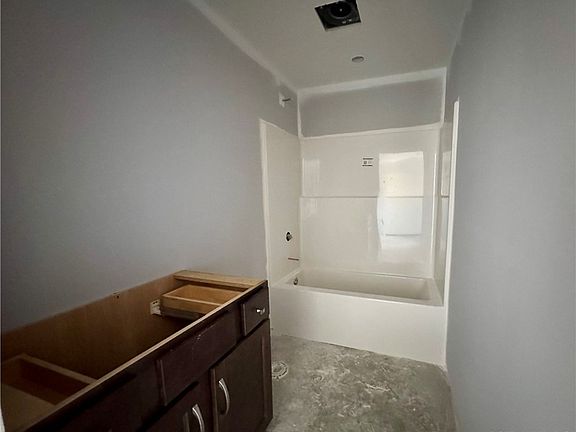 4th image of 13939 Deerfield Crossing