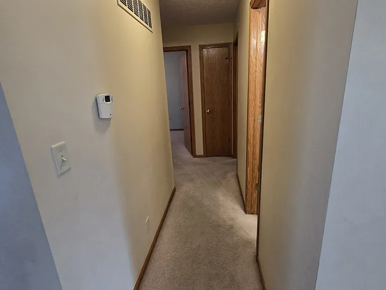 5408 S 82nd St — Photo 7