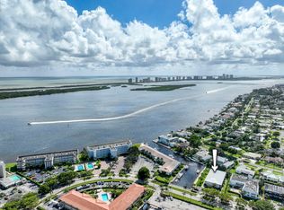 112 Yacht Club Dr APT 7, North Palm Beach, FL 33408