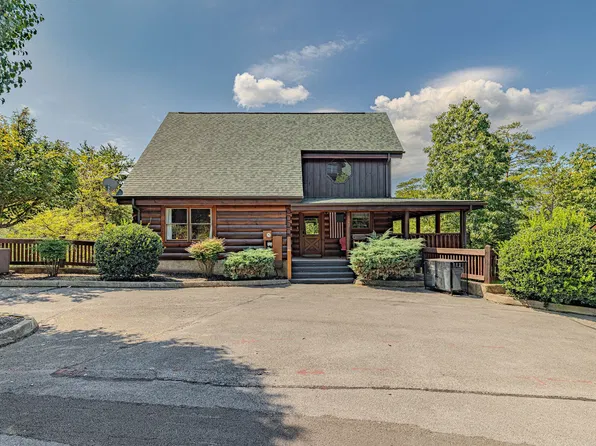 1942 Cougar Crossing Way, Sevierville, TN 37876