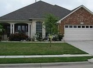 10256 Red Bluff Ln, Fort Worth, TX 76177