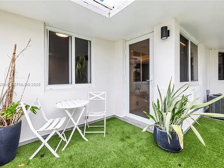 10190 Collins Avenue Cu #203 — Photo 21