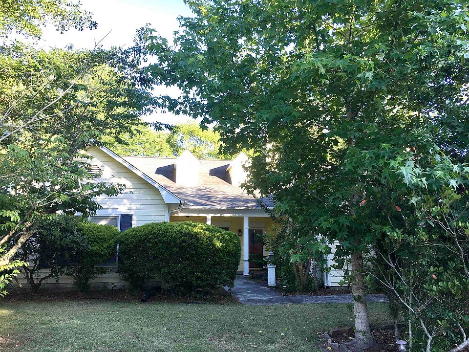 1st image of 2632 Brick Dr.