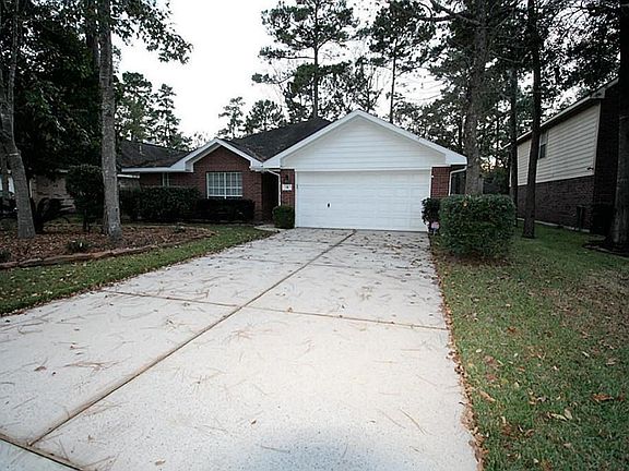 Friendly neighborhood on Cul-de-sac lot.