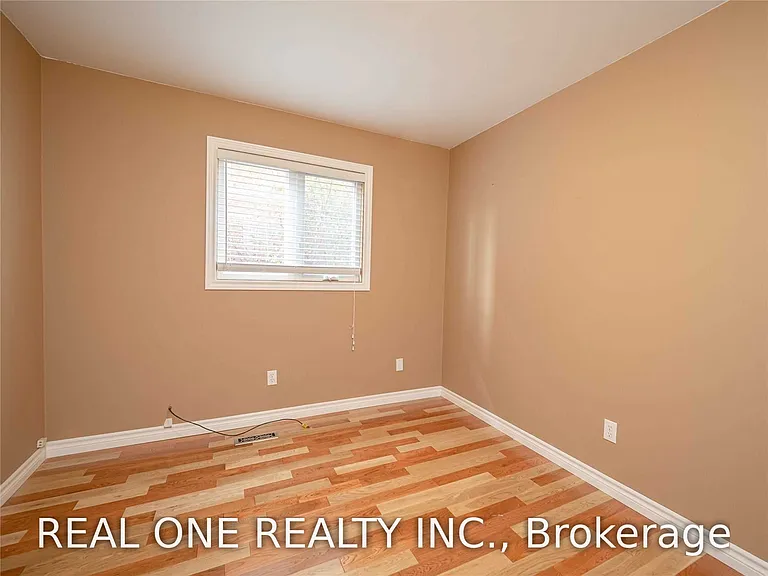 1520 Greenridge Cir — Photo 4