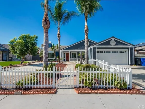 817 Sunningdale Dr, Oceanside, CA 92057