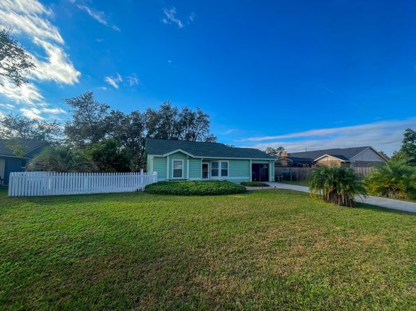 632 Spreading Oak Ave