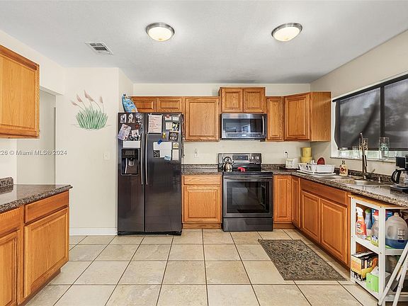 4th image of 4365 Avanti Cir