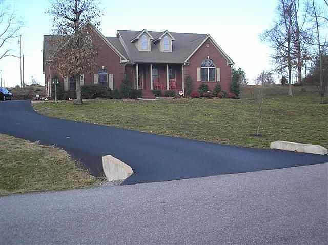 1st image of 279 Oak Shadow Ln