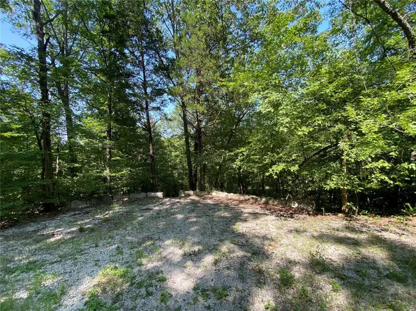 3 Deer Run Trl, New Florence, MO 63363