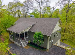 610 Highlander Loop Ln, Franklin, NC 28734