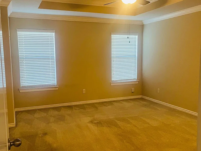 6005 S 39th Pl — Photo 7