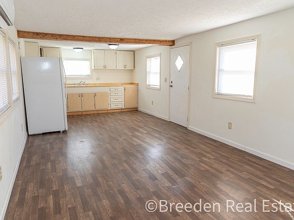 3rd image of 2012 Roselle Pl #1