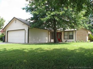 8811 S 75th East Ave, Tulsa, OK 74133