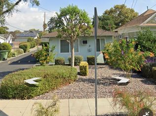 328 N 6th Ave, Upland, CA 91786
