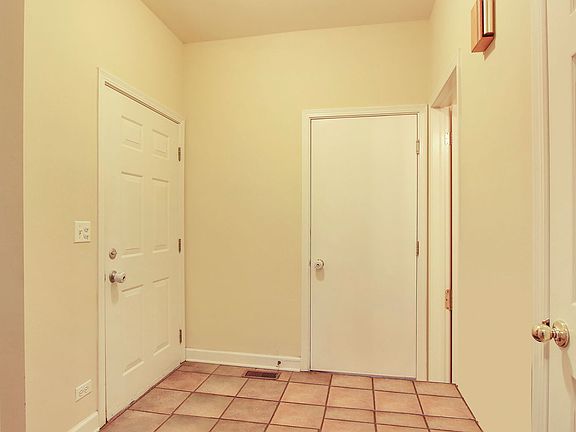 3rd image of 79 Keeneland Ct #79