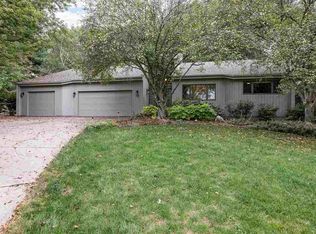 24 Eastview Pl NE, Iowa City, IA 52240