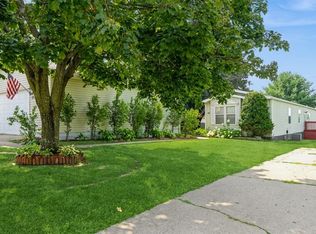 179 S Hawthorn Dr, Altoona, IA 50009