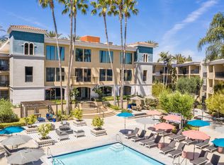 Plaza at Sherman Oaks, Sherman Oaks, CA 91423