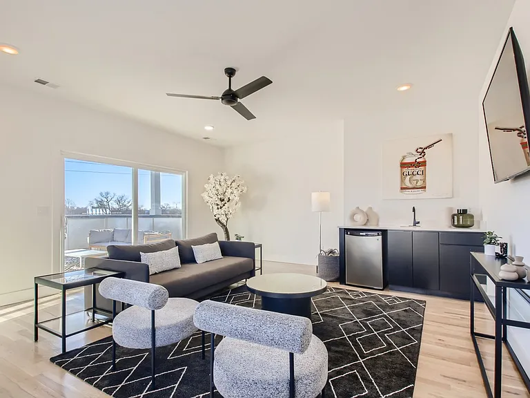 3rd Floor- Lounge Space
