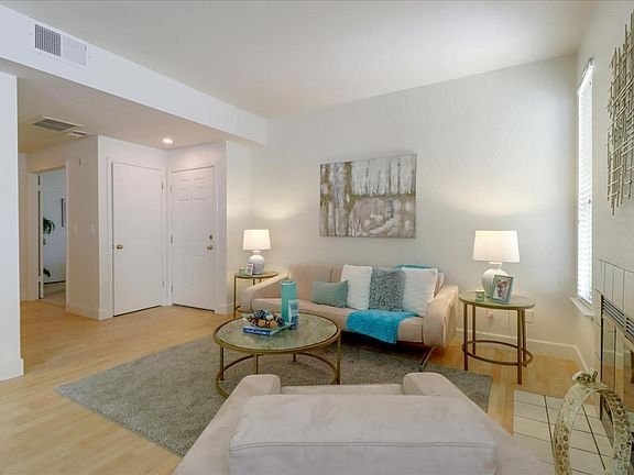 4th image of 95 Hobson St APT 12A